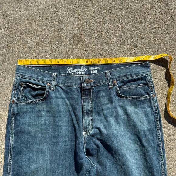 Wrangler Retro Relaxed Boot Cut Blue Jeans Cowboy Western 10WRT20RT Size 38x34 - Picture 6 of 7